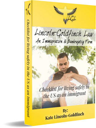 Libro: Checklist For Living Safely In The U.S. As An Immigrant - Lincoln Goldfinch Law En Austin, Texas