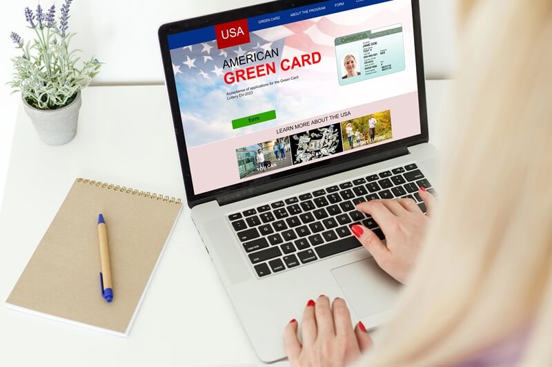 Pasos Para Renovar Su Green Card Después De 10 Años